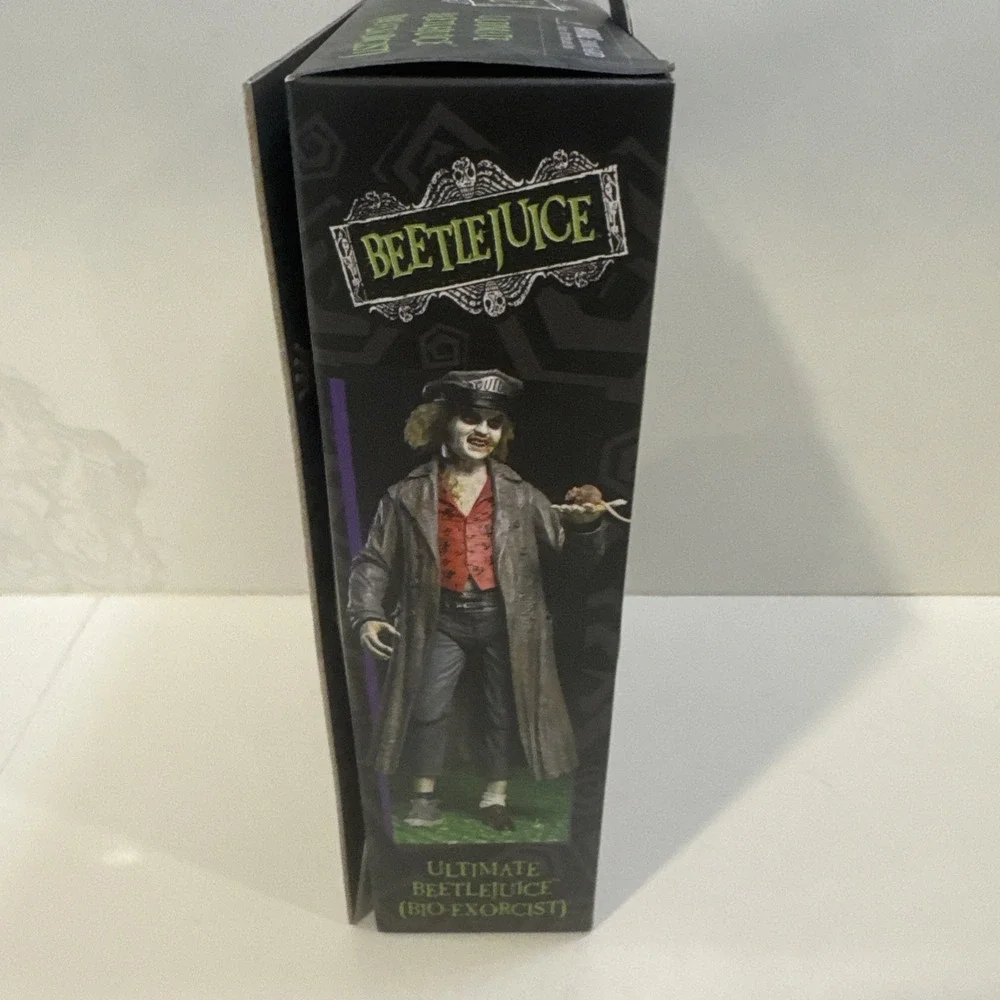 NEW NECA Ultimate Beetlejuice Betelgeuse Action Figure Reel Toy Bio-Exorcist 7